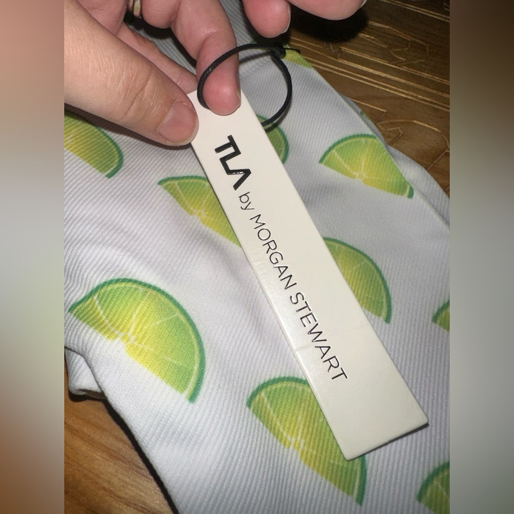 💚💛🍋NWT LEGGINGS - Picture 7 of 9